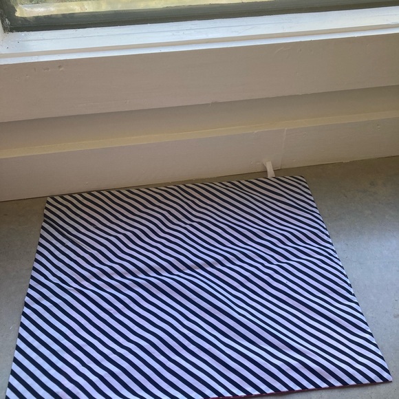 American Girl hot pink and black diagonal stripe bedspread - Picture 6 of 7